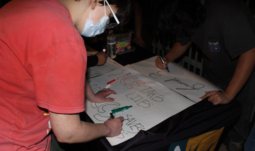 people make anti-ICE signs