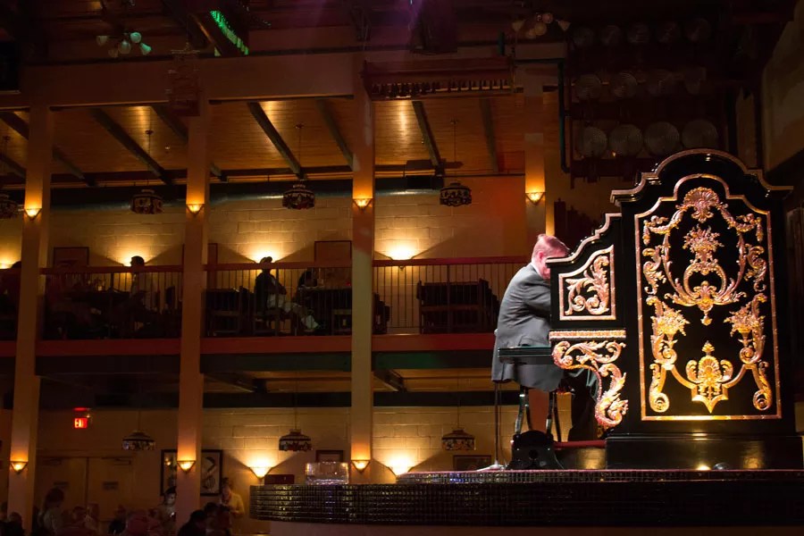 The Classic Pizza Parlor in Mesa You Should Visit At Least Once