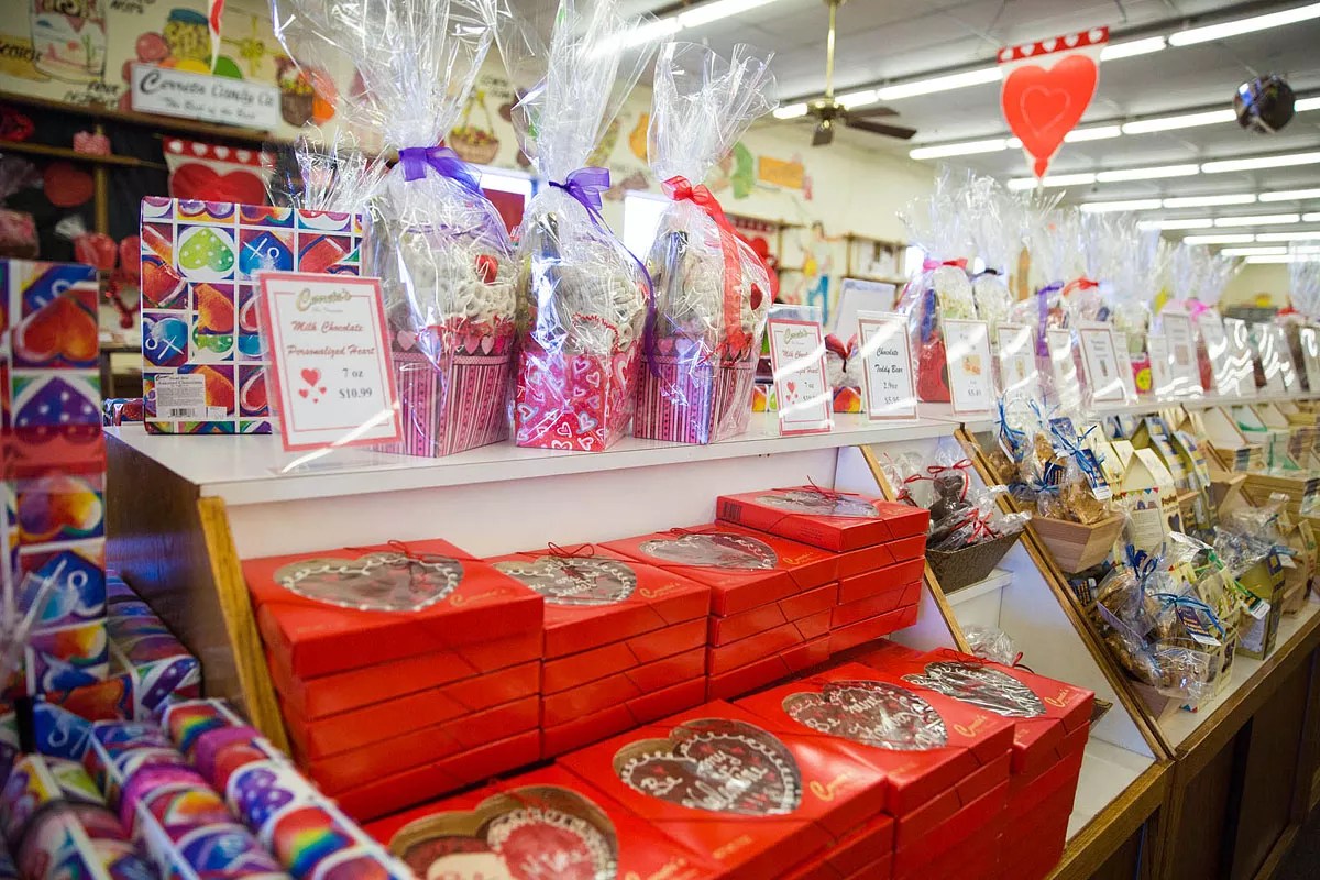 You Don’t Need a Golden Ticket to Tour This Candy Factory in Metro Phoenix