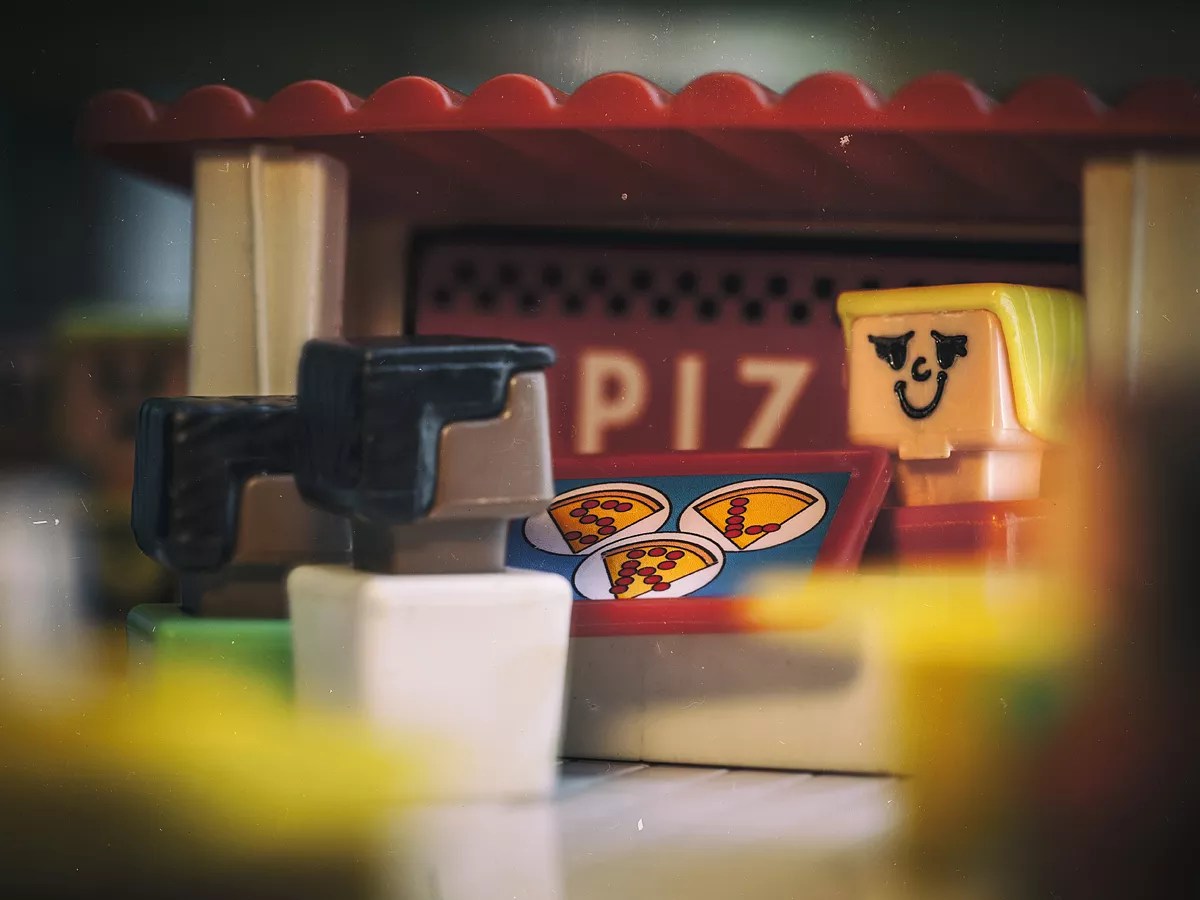 My Brush with Sugar Ray Leonard’s Pizza