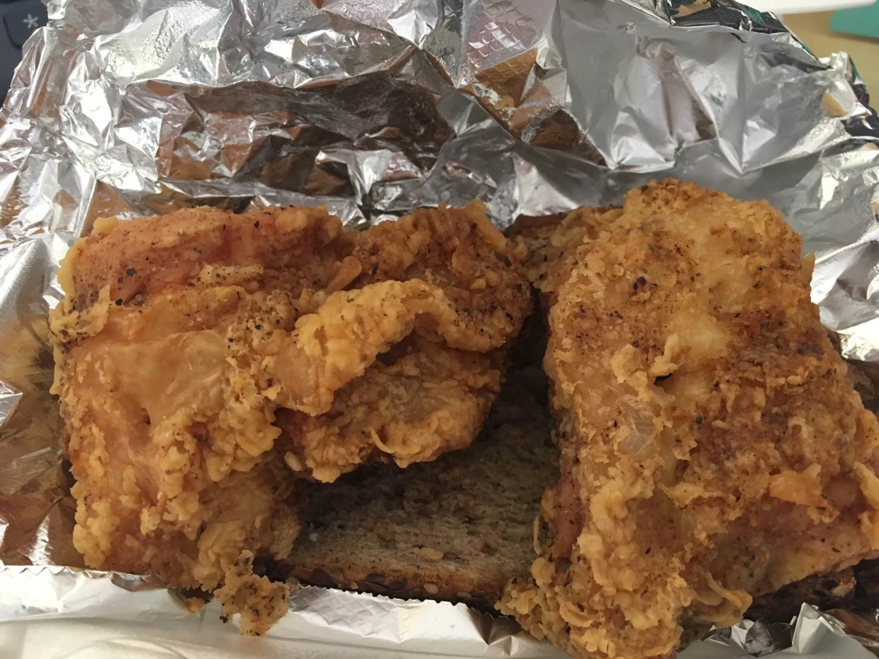 Best Thing I Ate This Week: The Most Un-Sandwich of all Fried Chicken Sandwiches