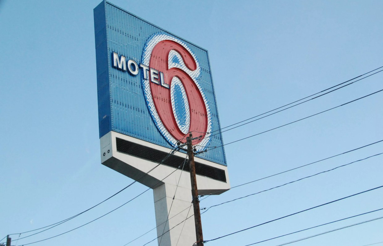 More Arrests of Undocumented Guests at a Motel 6 — This Time in Nogales