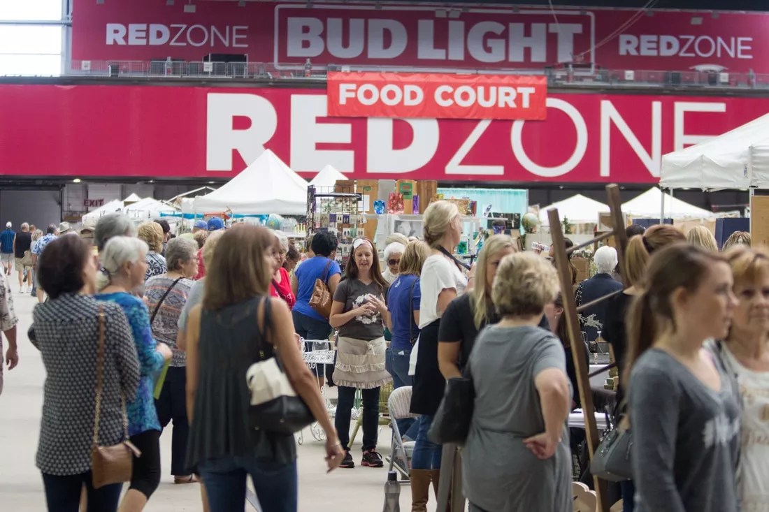 Best Things to Do This Weekend: Front Porch Pickins, <i>Uhh Yeah Dude</i>