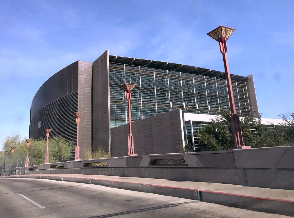 Maricopa County Reads summer program offers prizes for all ages