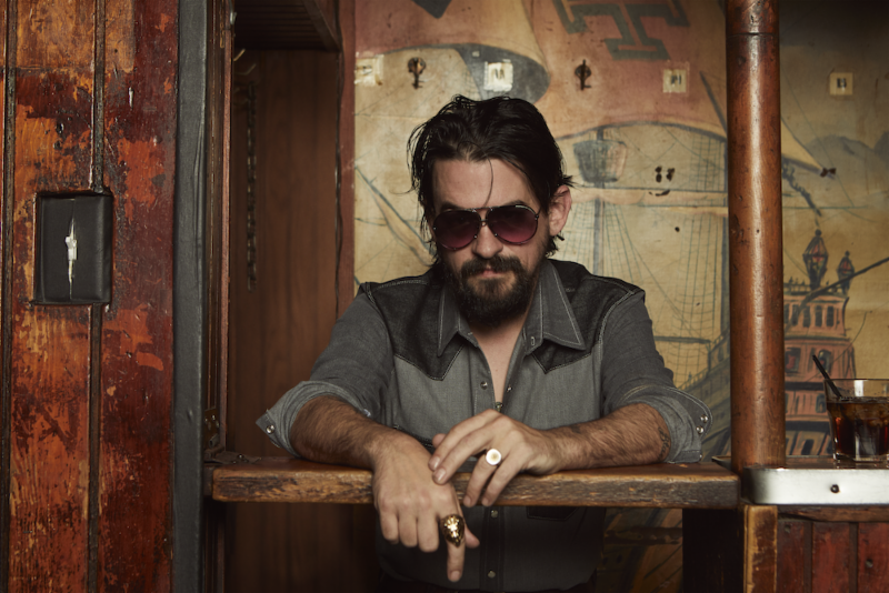 Shooter Jennings Lights up The Rebel Lounge