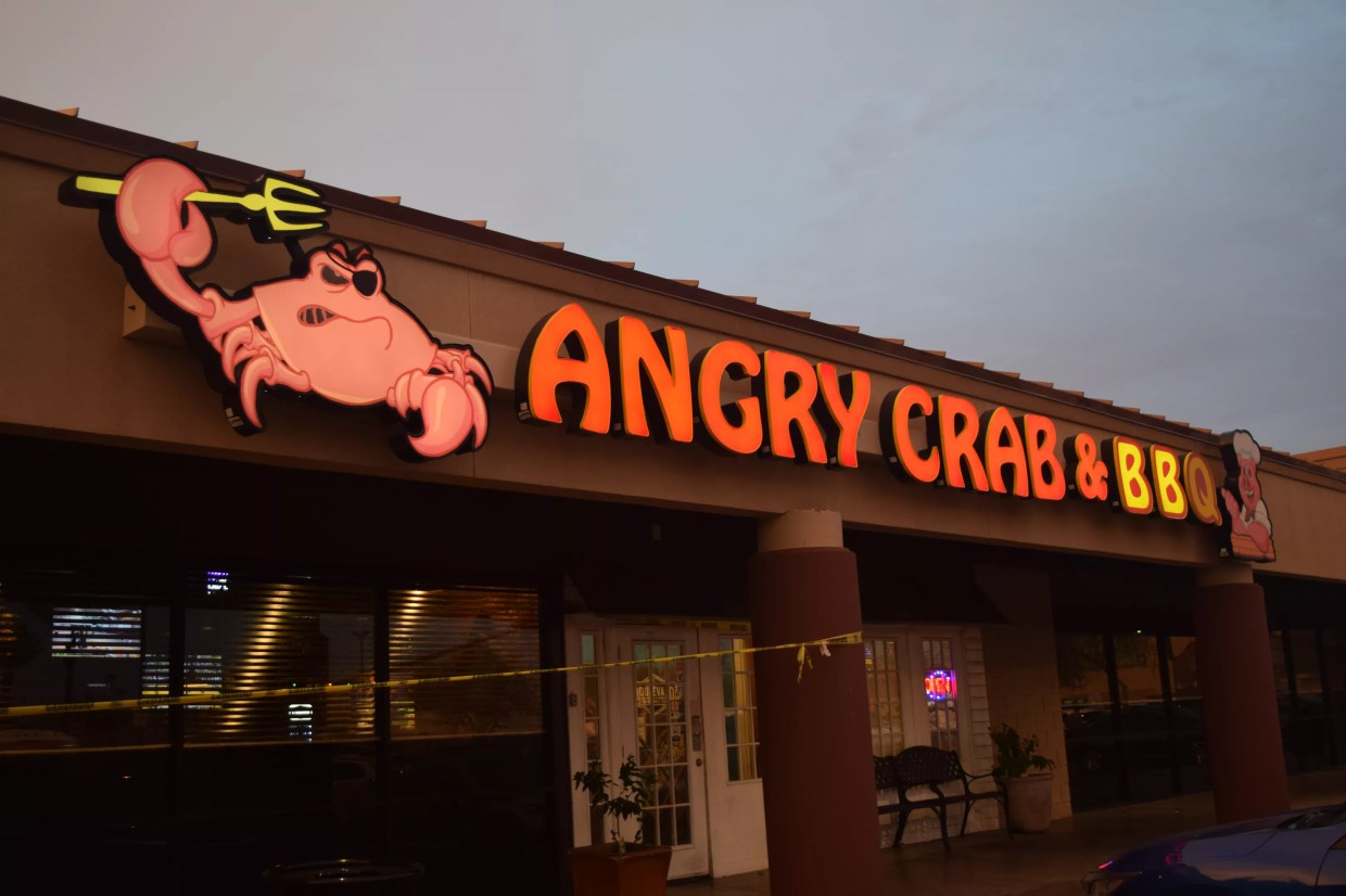Angry Crab Shack Employees Sue Mesa Seafood Chain for Wage Theft