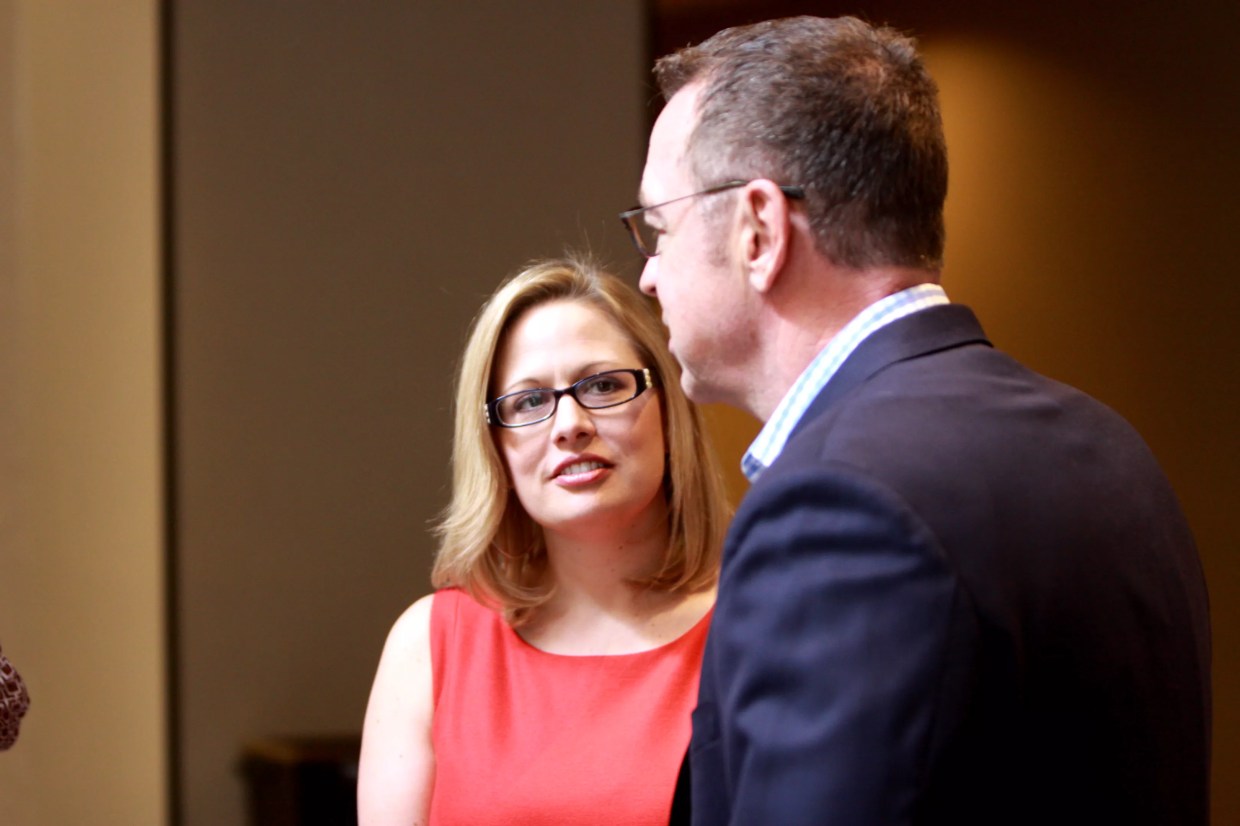 Kyrsten Sinema on the Defensive After <i>NYT</i> Report on Childhood Homelessness
