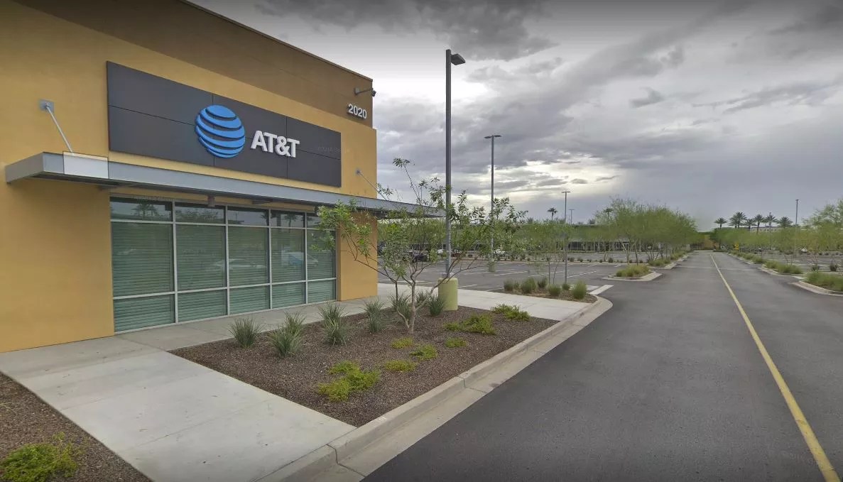AT&T Store at Tempe Marketplace Jacked in Sunday Afternoon Robbery