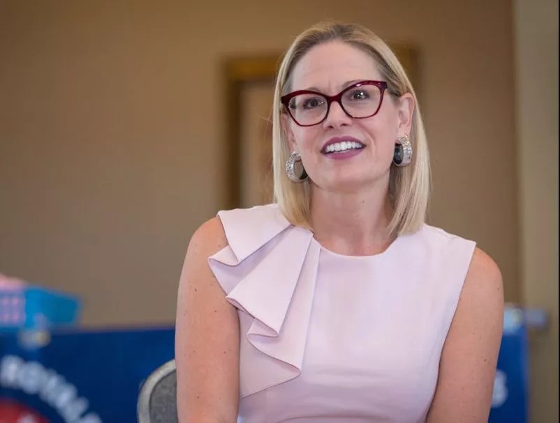 Arizona’s Democratic Senators Diverge on Votes for $15 Minimum Wage Hike