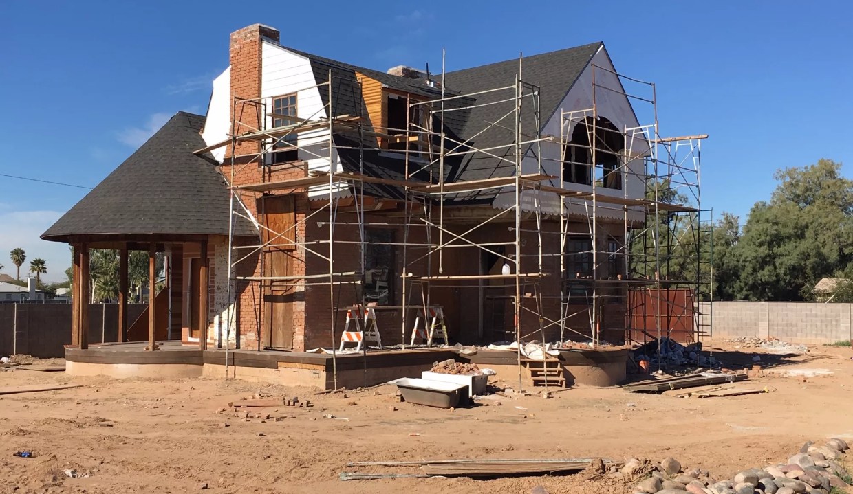 Under the Sun: Can This Link to Phoenix’s Past Be Preserved?