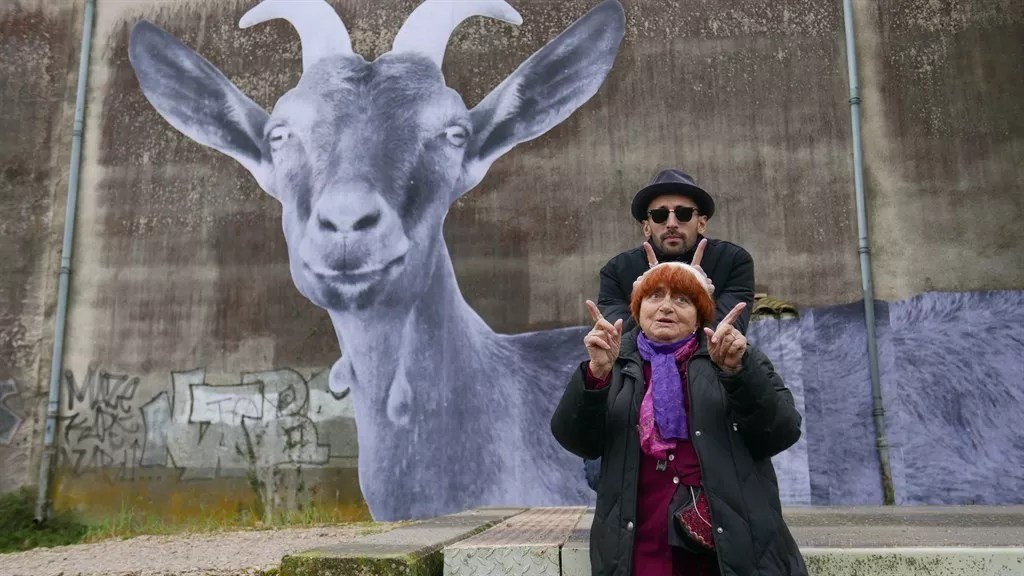 Agnes Varda and JR’s <i>Faces Places</i> Is an Irresistible Art-Creation Buddy Comedy