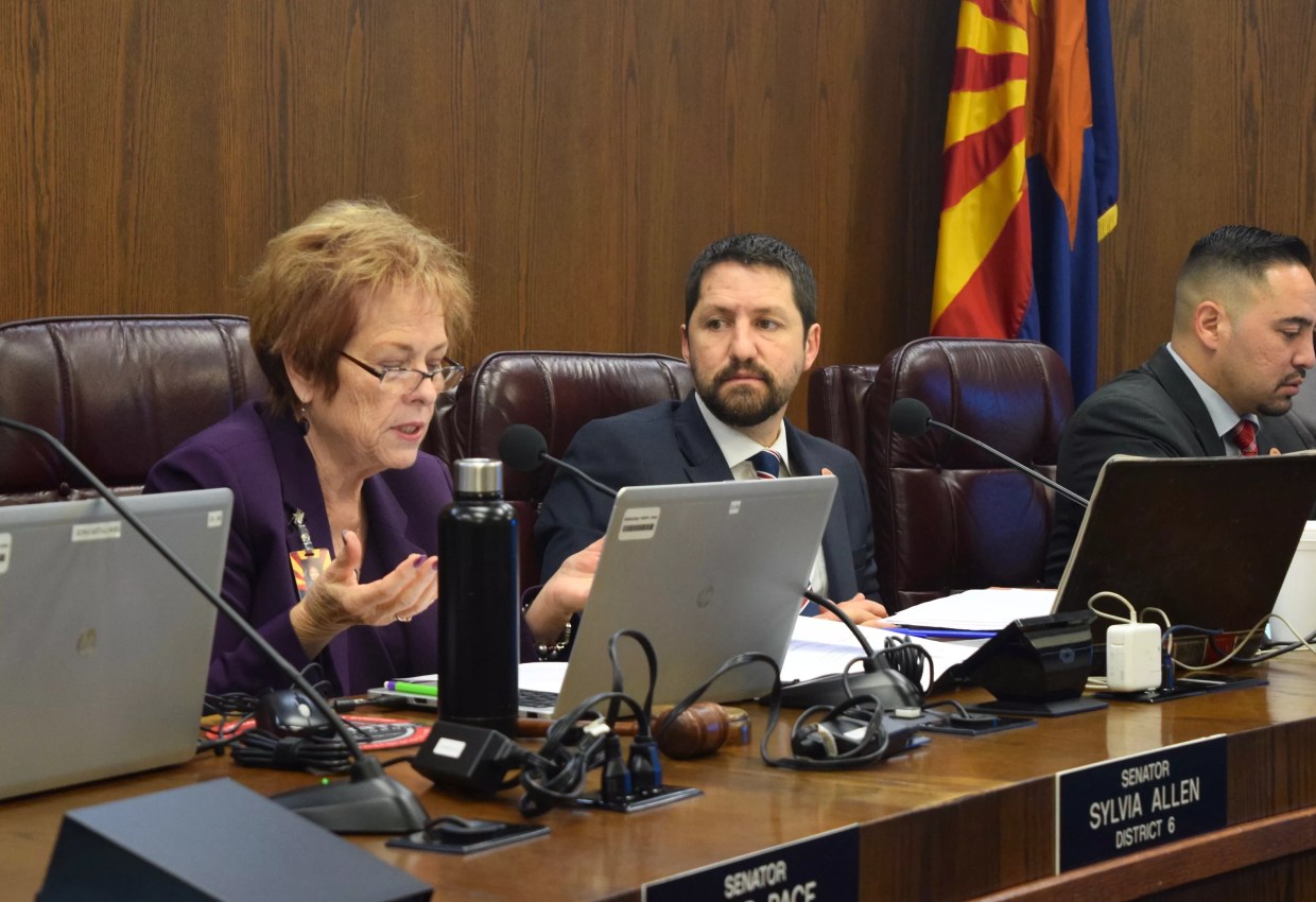Arizona Legislature Eases Restrictive Four-Hour English Law in Historic Reform
