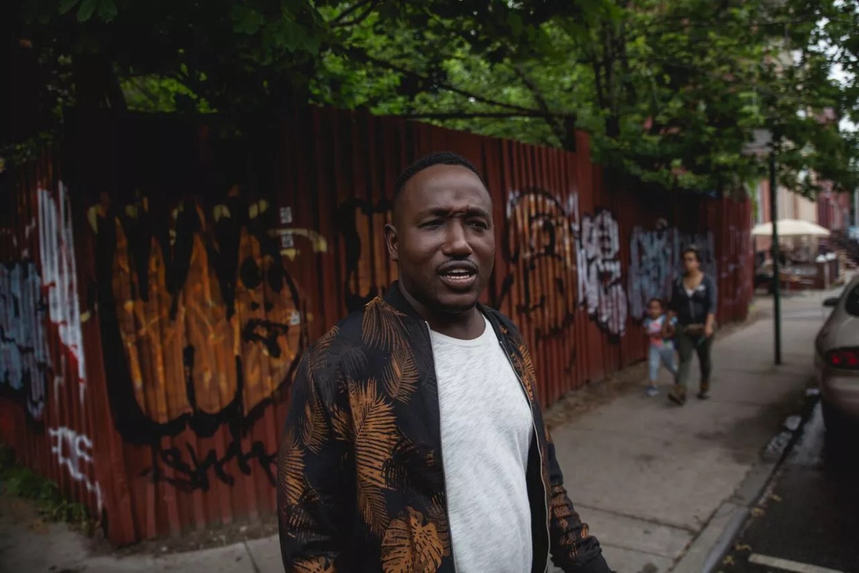 Comedian Hannibal Buress on <i>Broad City</i> and Why He’d Like to Wrestle AJ Styles