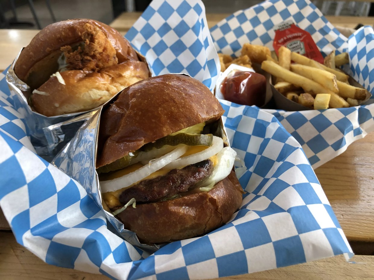 First Taste: A Popular Restaurant Chef Opens a Downtown Burger Joint
