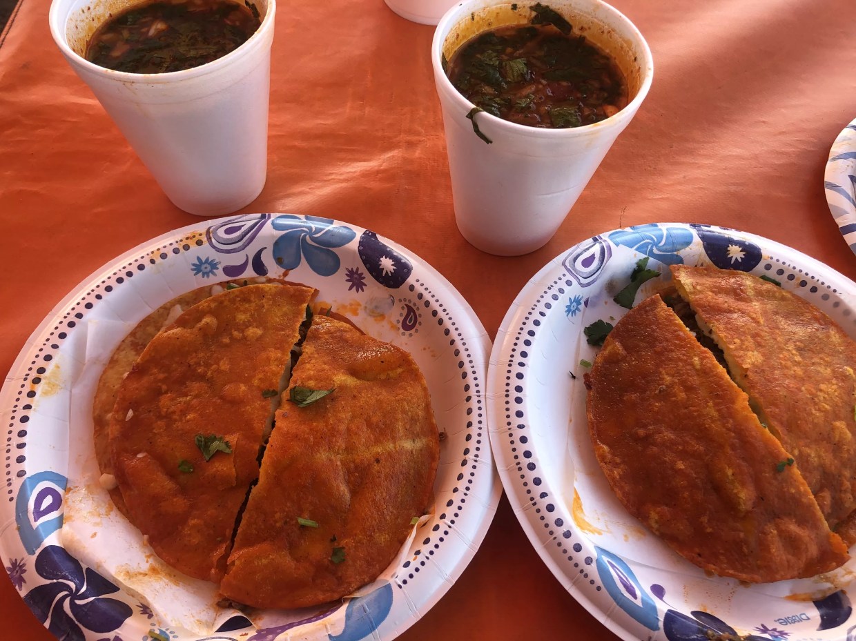 You Should Track Down This Great North Phoenix <i>Quesabirria</i>