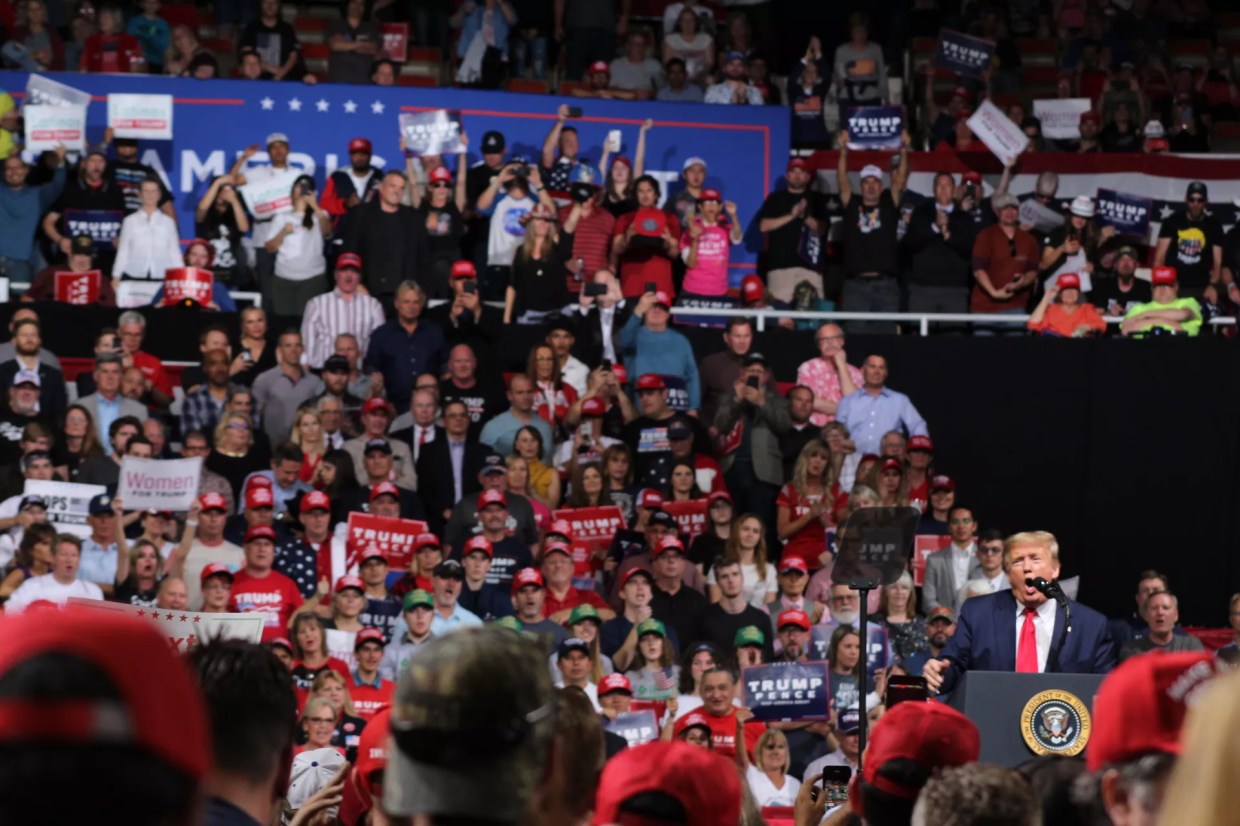 Trump Lingers on Past Wins, Taunts Democratic Opponents at Phoenix Rally
