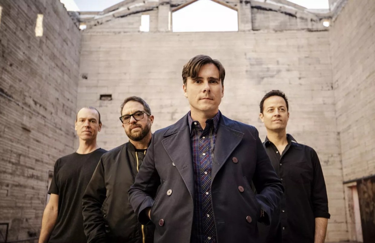 <i>Surviving</i> in a Pandemic: Jimmy Eat World’s First ‘Phoenix Sessions’ Show