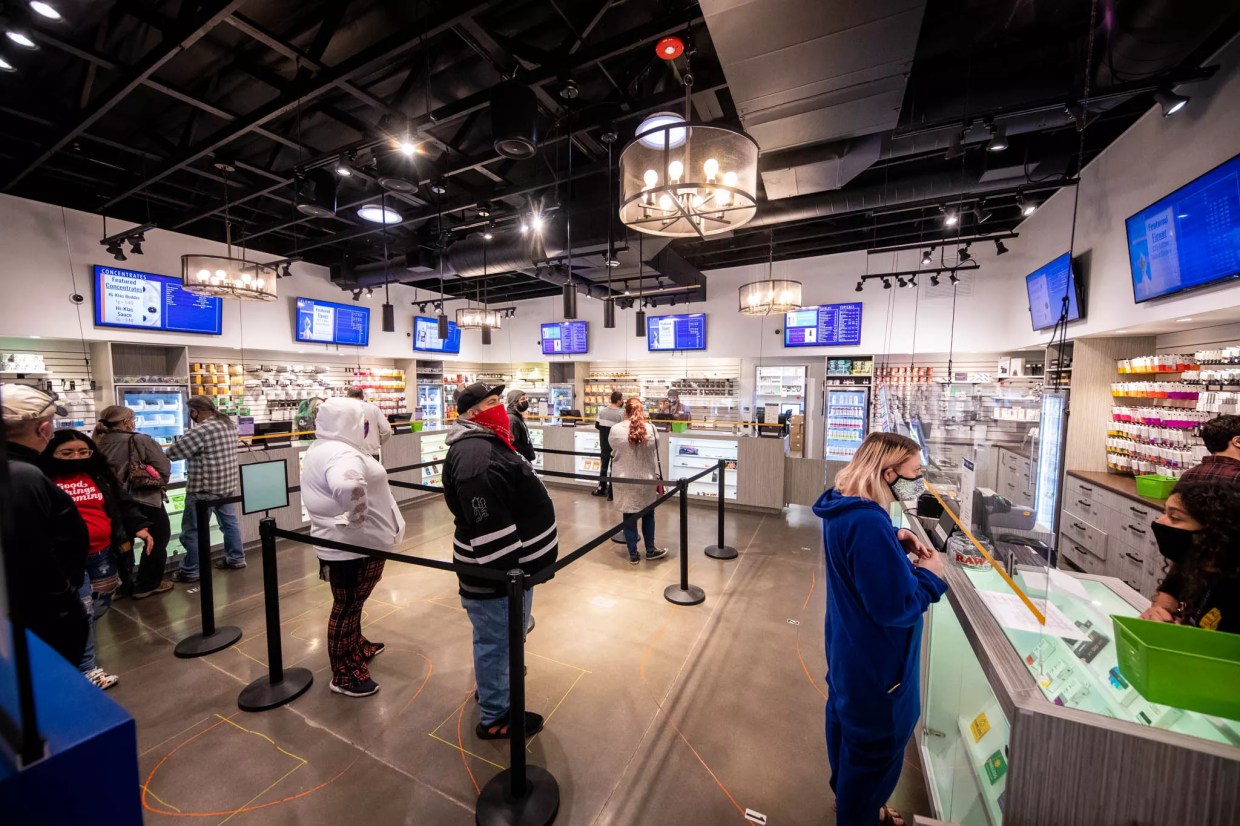 A Chicago Company Has Scooped Up Five Arizona Dispensaries in Six Weeks