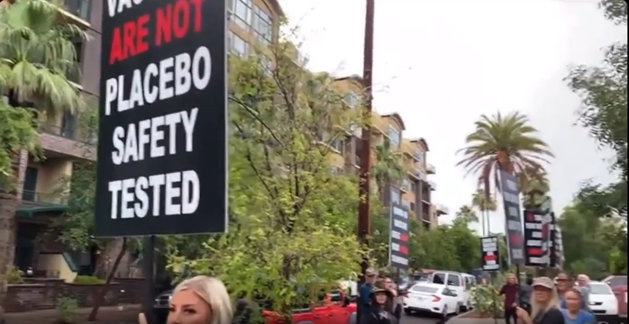 Protesters Target a Phoenix Restaurant That Asks Diners for Proof of Vaccination