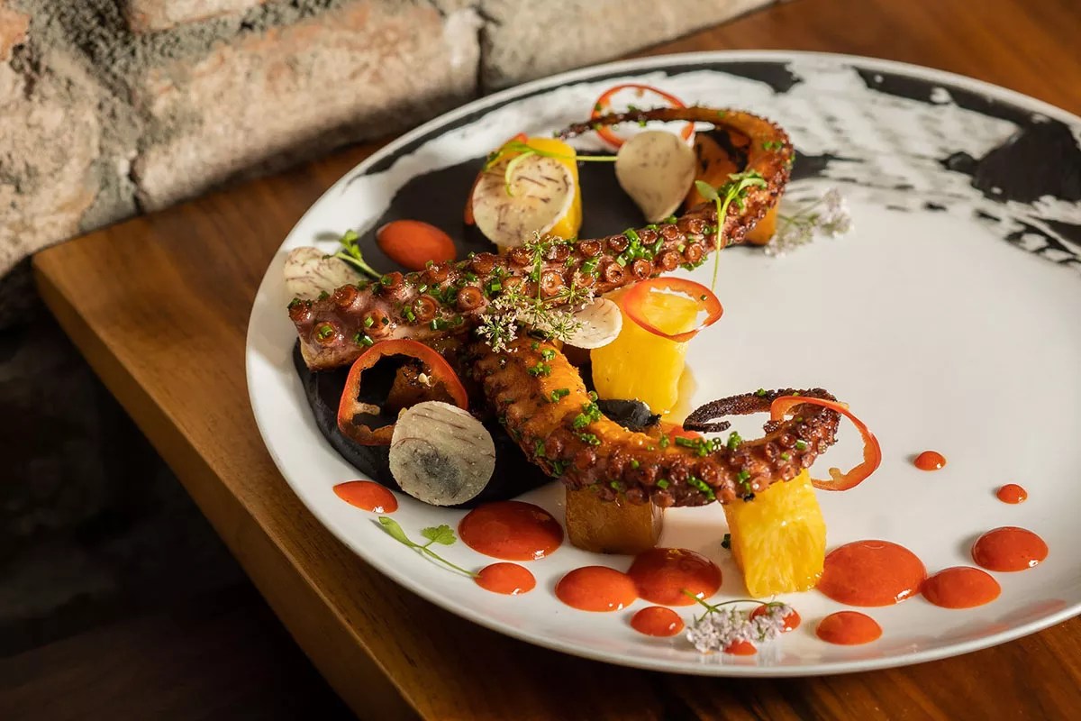 Cafe Review: Two New Phoenix Restaurants That Swing Big