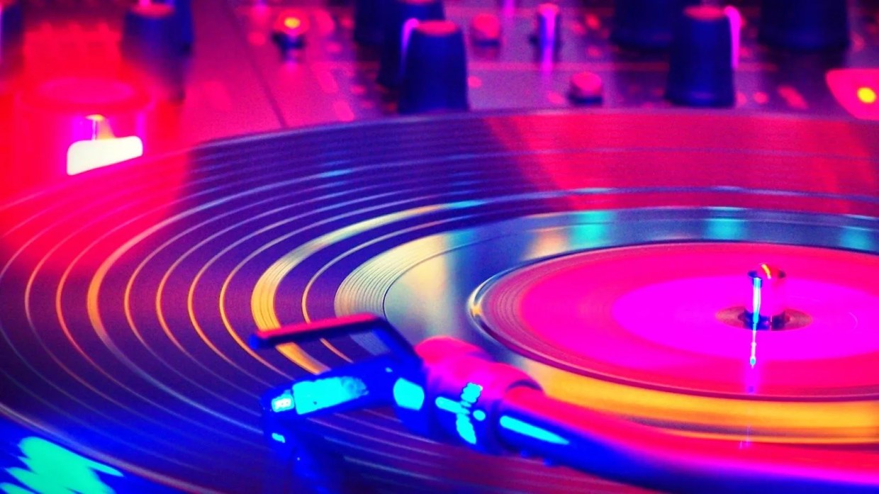 In the Age of Spotify, What Constitutes a Musical Hit?