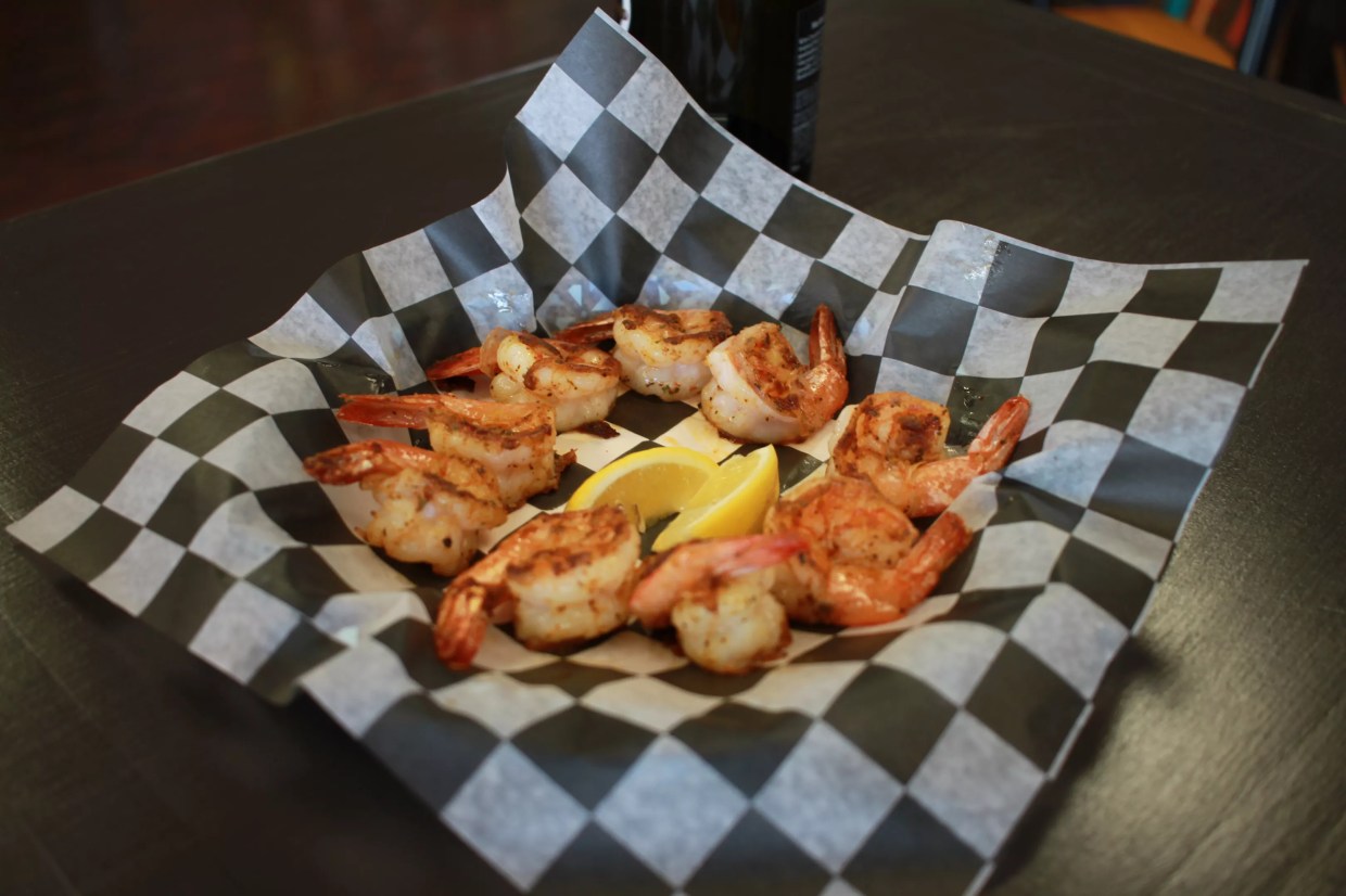 Chesapeake Bay Bistro Serves Up Fresh Seafood in Ahwatukee