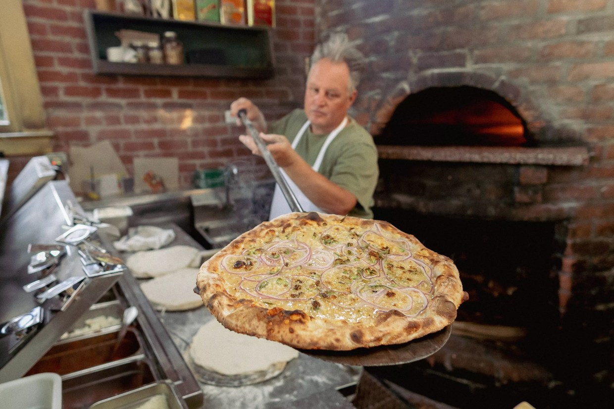 The New York Times named this Phoenix pizzeria among the nation’s best