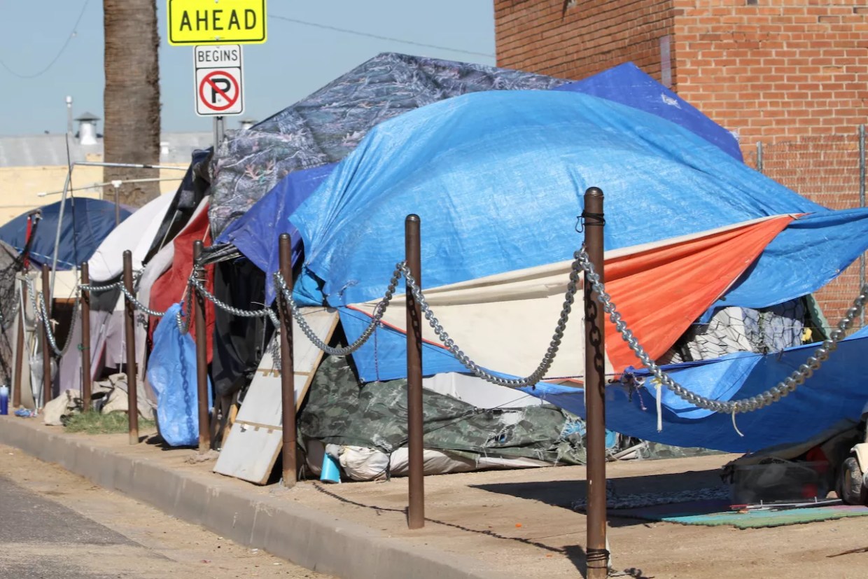 Phoenix homelessness is set to surge thanks to Trump, experts say