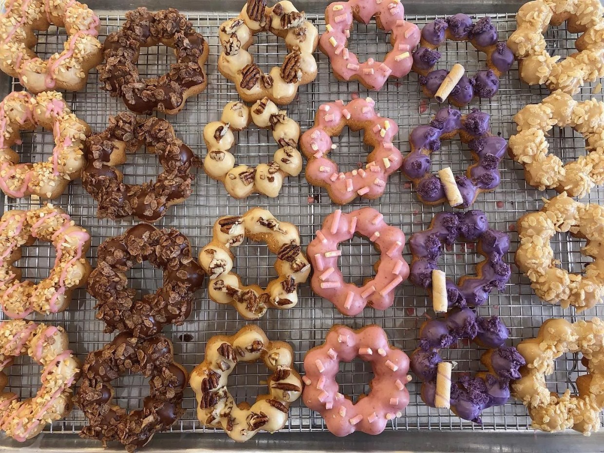 Uptown Phoenix Gets a Sweet and Stretchy Treat as MochiDot Donuts Opens Soon