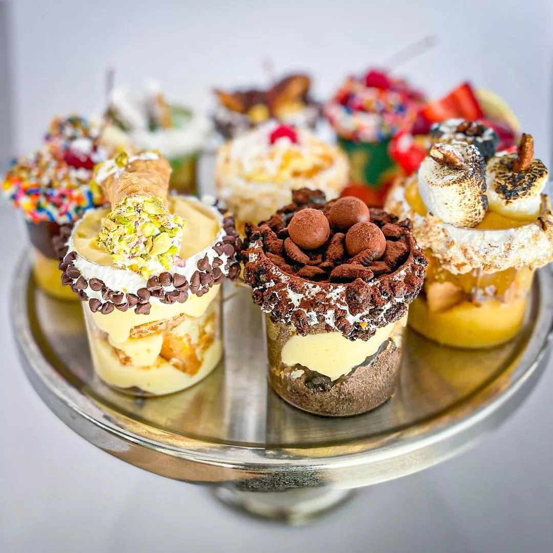 “Top Chef” alum Fabio Viviani brings bite-sized desserts to the Valley