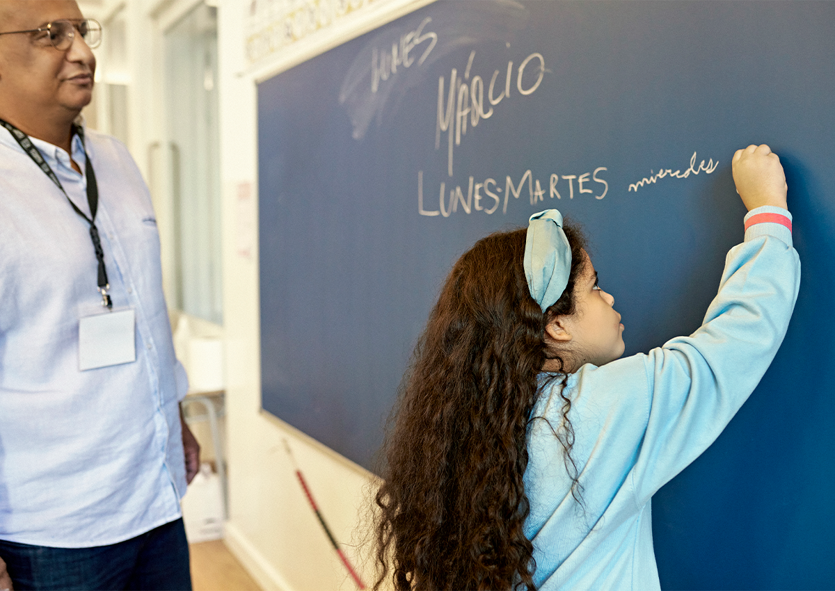 Horne sues AG, governor over dual language instruction in Arizona schools