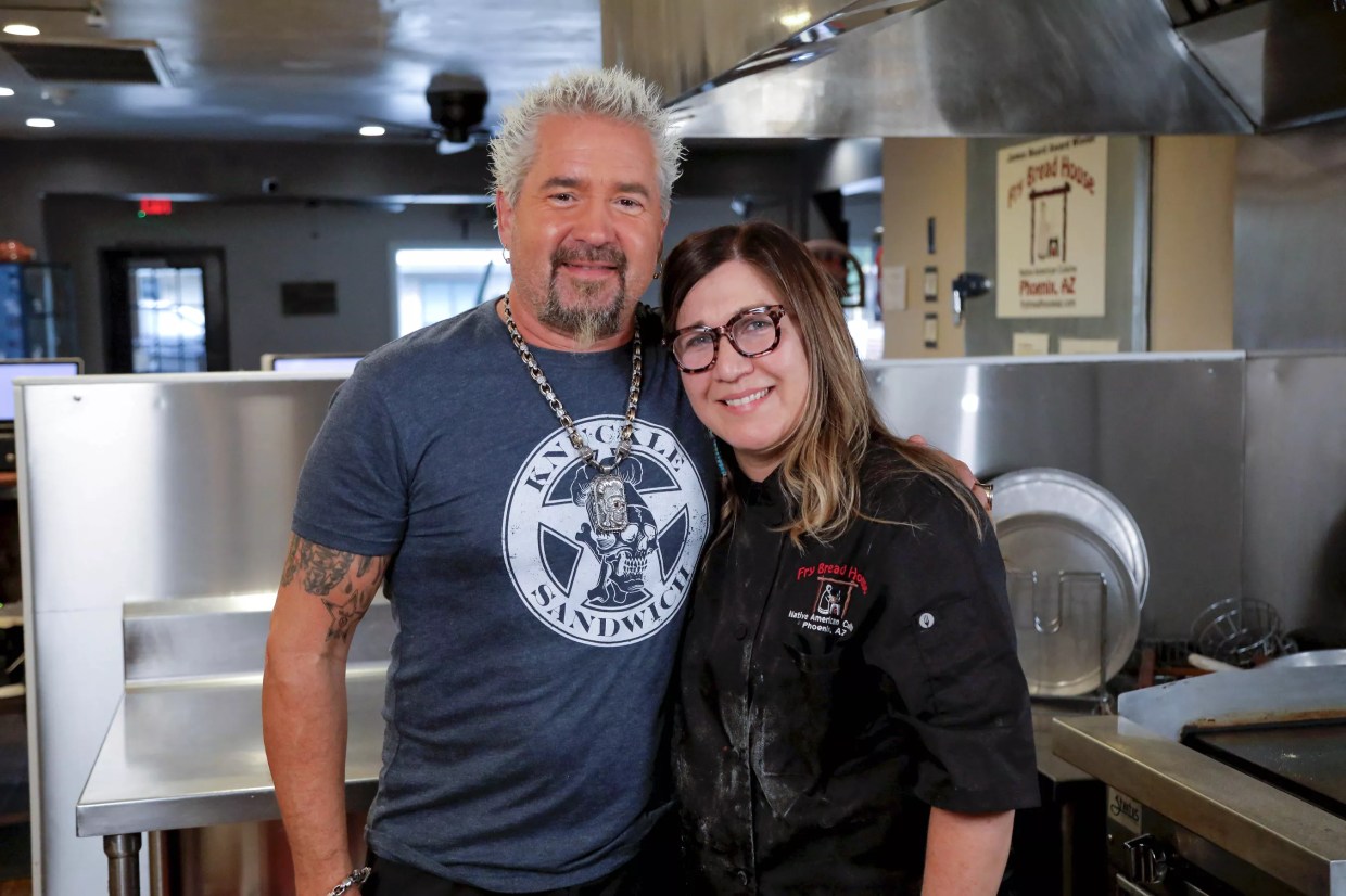 Watch 2 Valley restaurants on ‘Diners, Drive-Ins and Dives’ this month