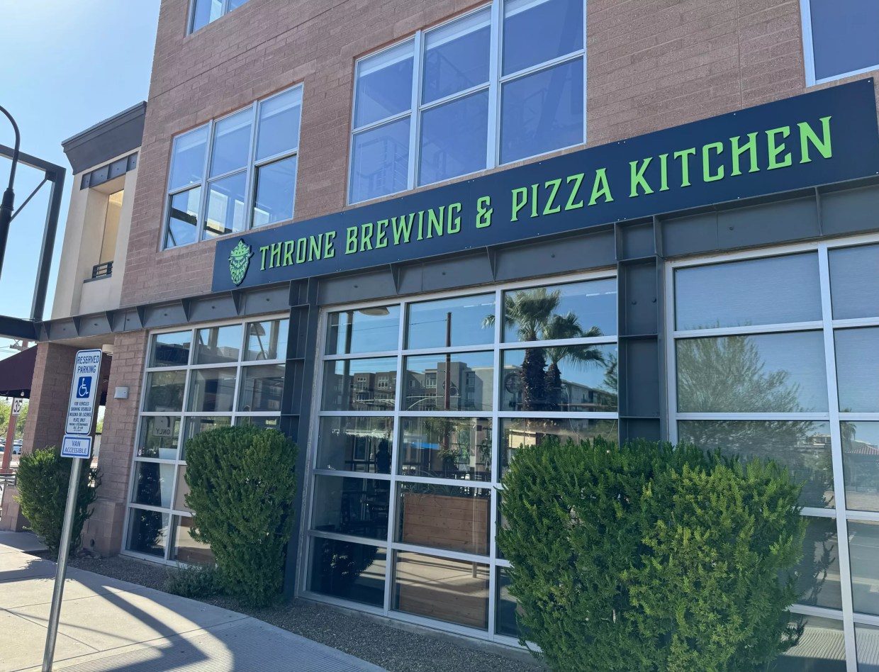 Outside Throne Brewing and Pizza Kitchen.