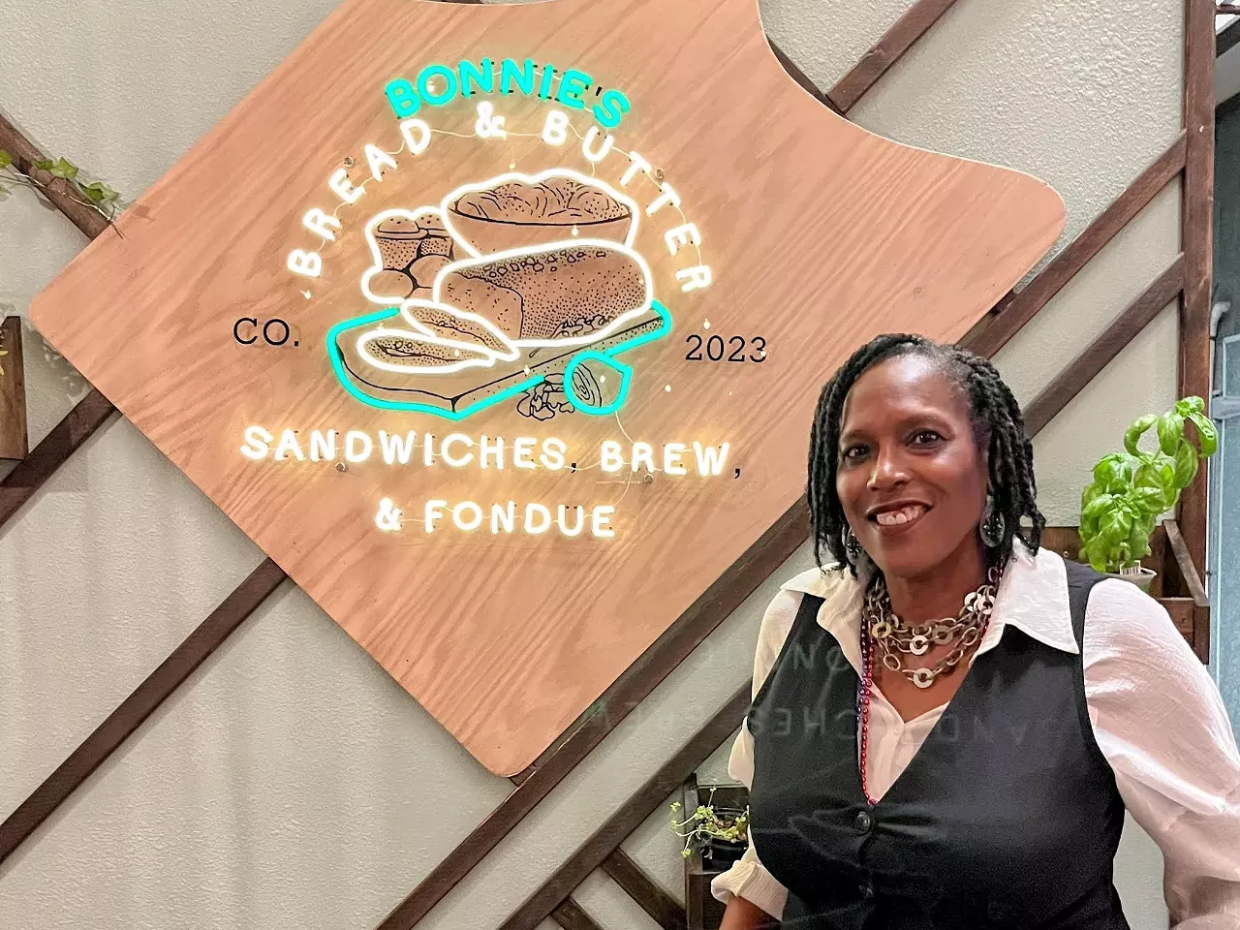 Industry vet opens her own restaurant in Chandler. Meet Bonnie’s