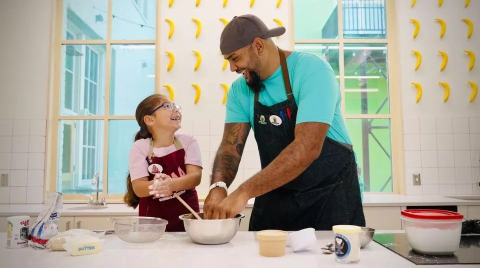 Incredible Edible Ed: YouTube chef brings joy to kids cooking classes