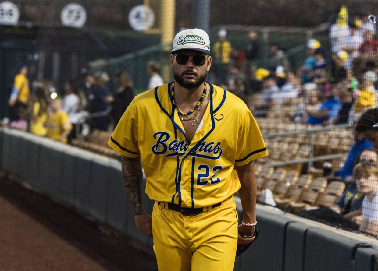 Arizona roots run deep for Savannah Banana ballplayers