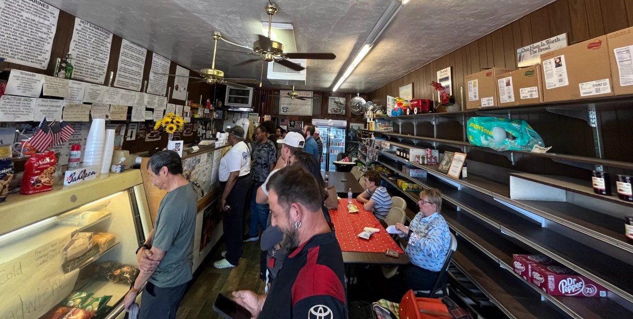 Iconic Phoenix deli Cheese ‘N Stuff prepares to close after 76 years