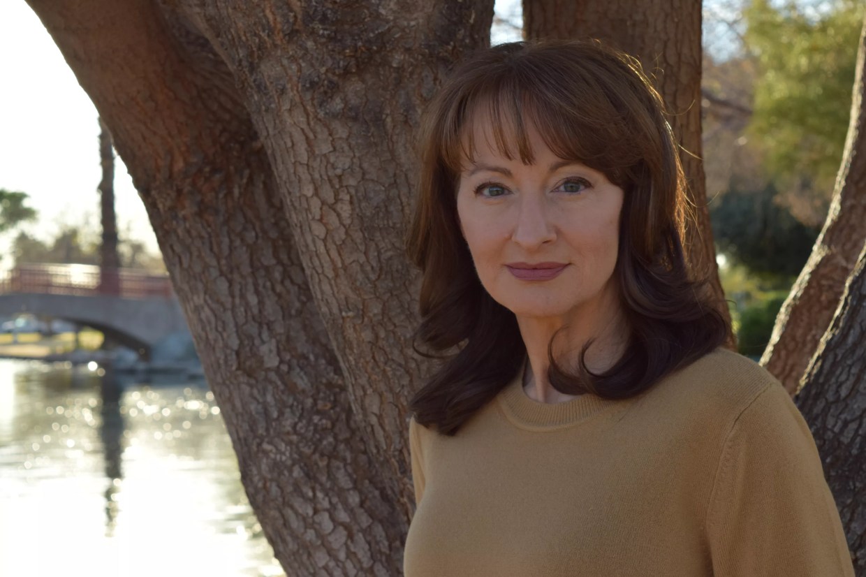 Phoenix locations star in new mystery novel by ex-KJZZ reporter