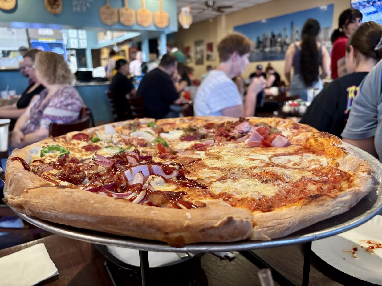 This Mesa pizzeria is a viral sensation. We stopped by to find out why
